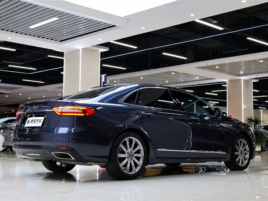 FORD TAURUS