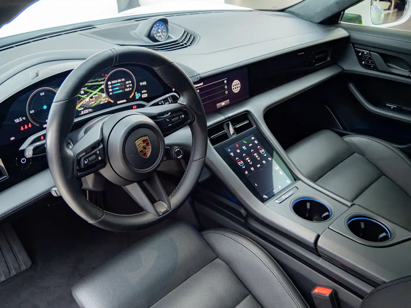 Porsche Taycan 2019 Taycan Turbo фото 18