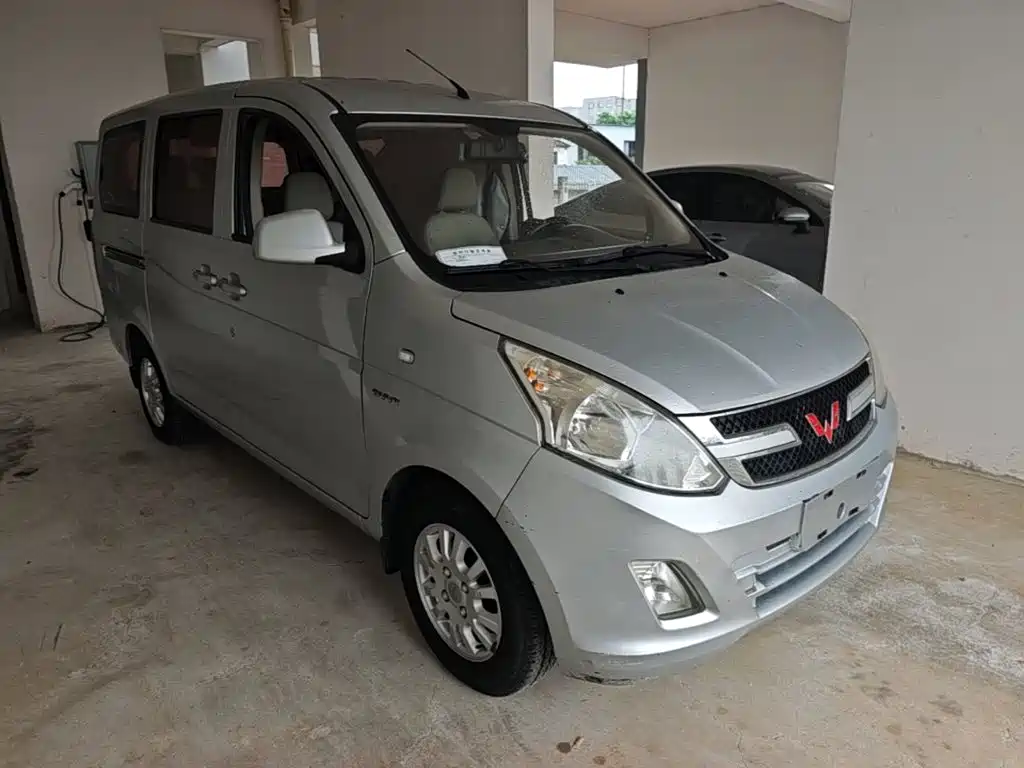 Wuling Motors Wuling Rongguang V 2018 2016 1.5L Standard