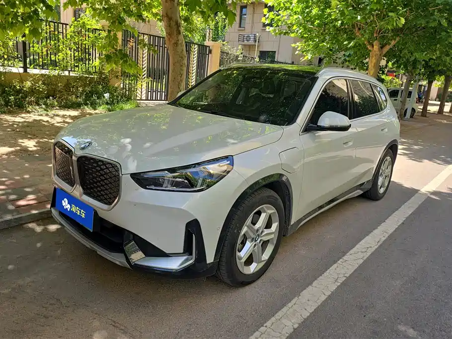BMW iX1 2023 eDrive25L X Design Package