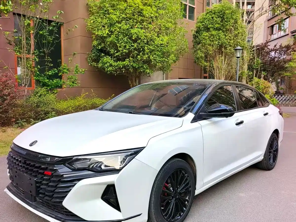 Dongfeng Aeolus Yixuan MAX 2021 1.5T Super Cool Dad Edition