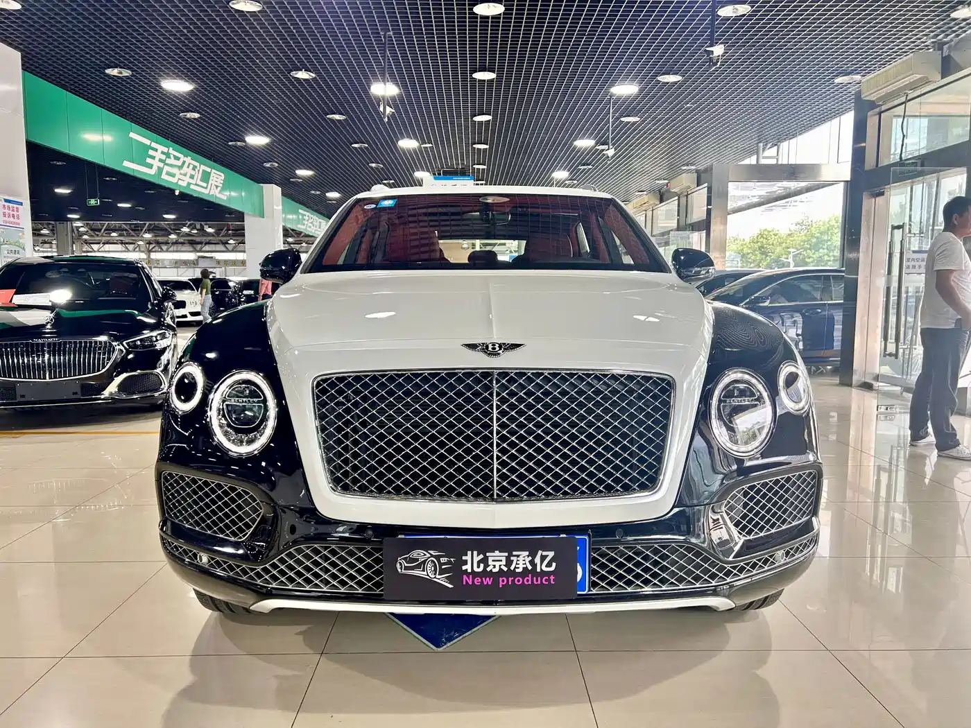 Bentley Bentayga 2017 2016 6.0T Standard Edition