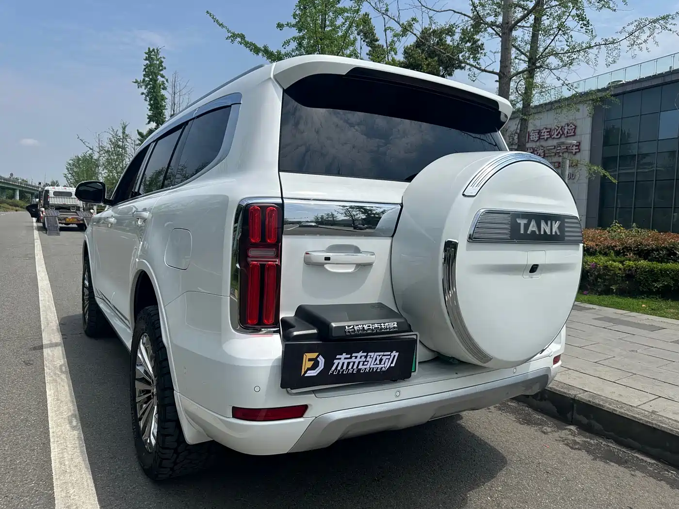 Tank 500 EV 2023 Hi4-T фото 6