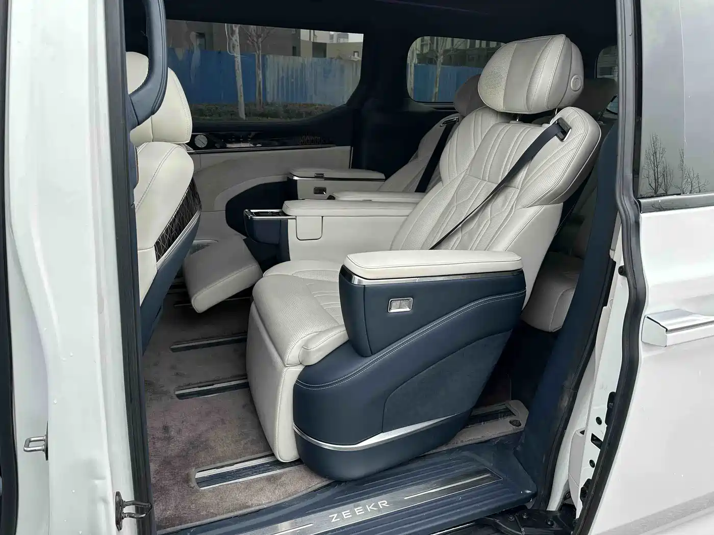 ZEEKR EXTREME KRYPTON 009