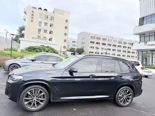 BMW X3 2023 xDrive30i Leading M Night Package — фото 2