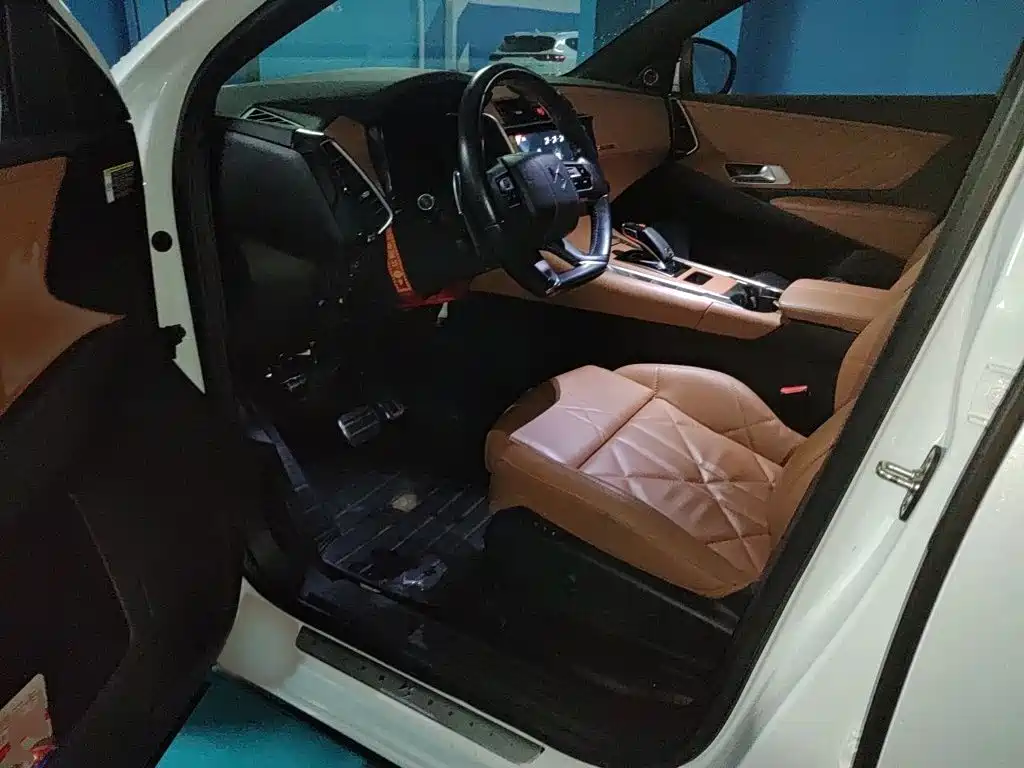 DS 7 2019 2018 45THP Rivoli Pioneer Edition