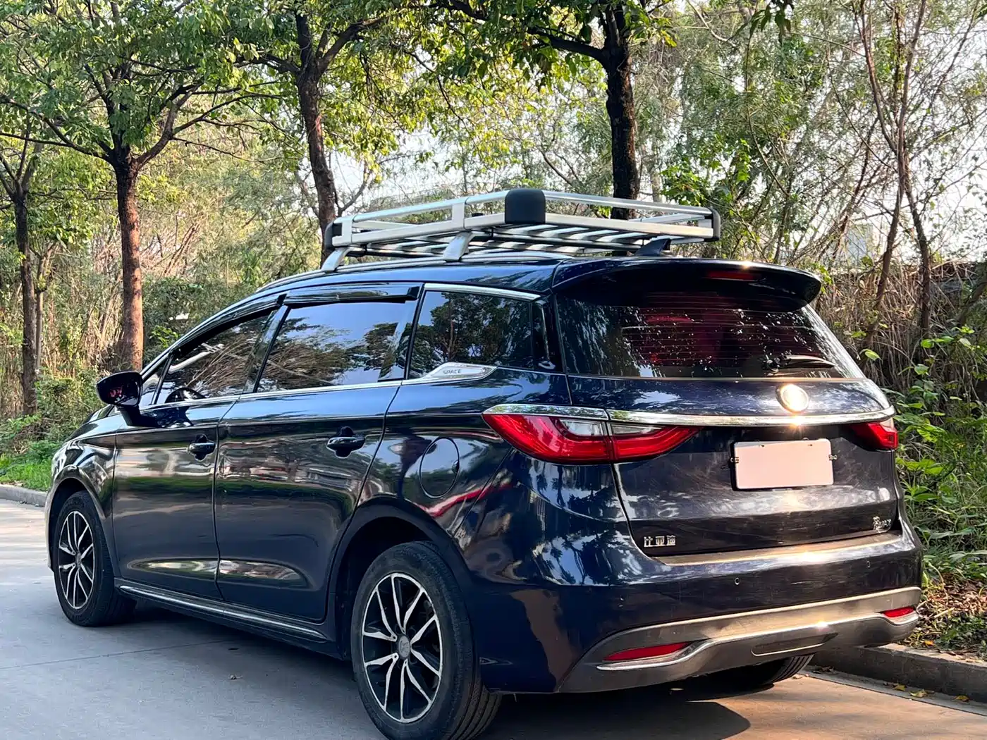 BYD Song MAX 2018 2017 1.5T Auto Smart Elite 7-Seater