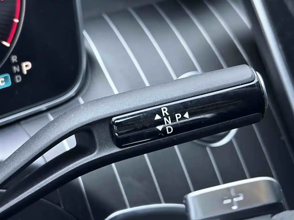 Mercedes-Benz C-Class 2024 C 260 L Night Edition Sport фото 19