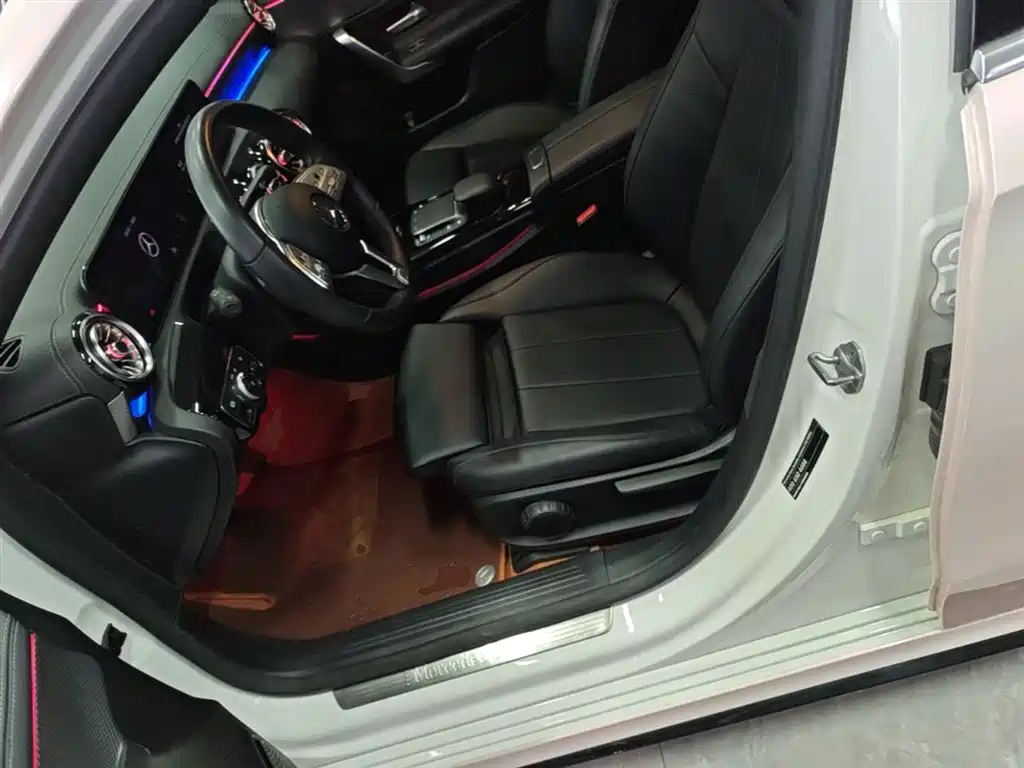 Mercedes-Benz A-Class 2021 Facelift A 180 L Sport Sedan фото 15