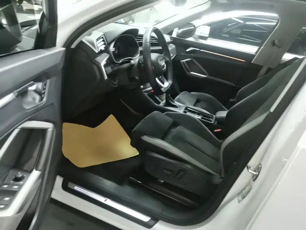 Audi Q3 2020 40 TFSI Fashion Dynamic фото 15