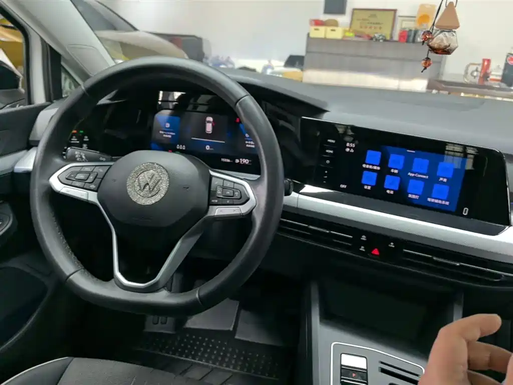 Volkswagen Golf 2023 280TSI DSG Pro фото 10