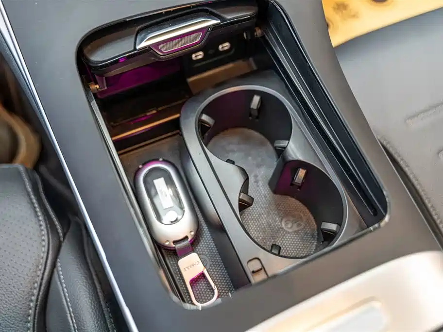 Mercedes-Benz C-Class 2025 Facelift C 260 L Sport Edition фото 24