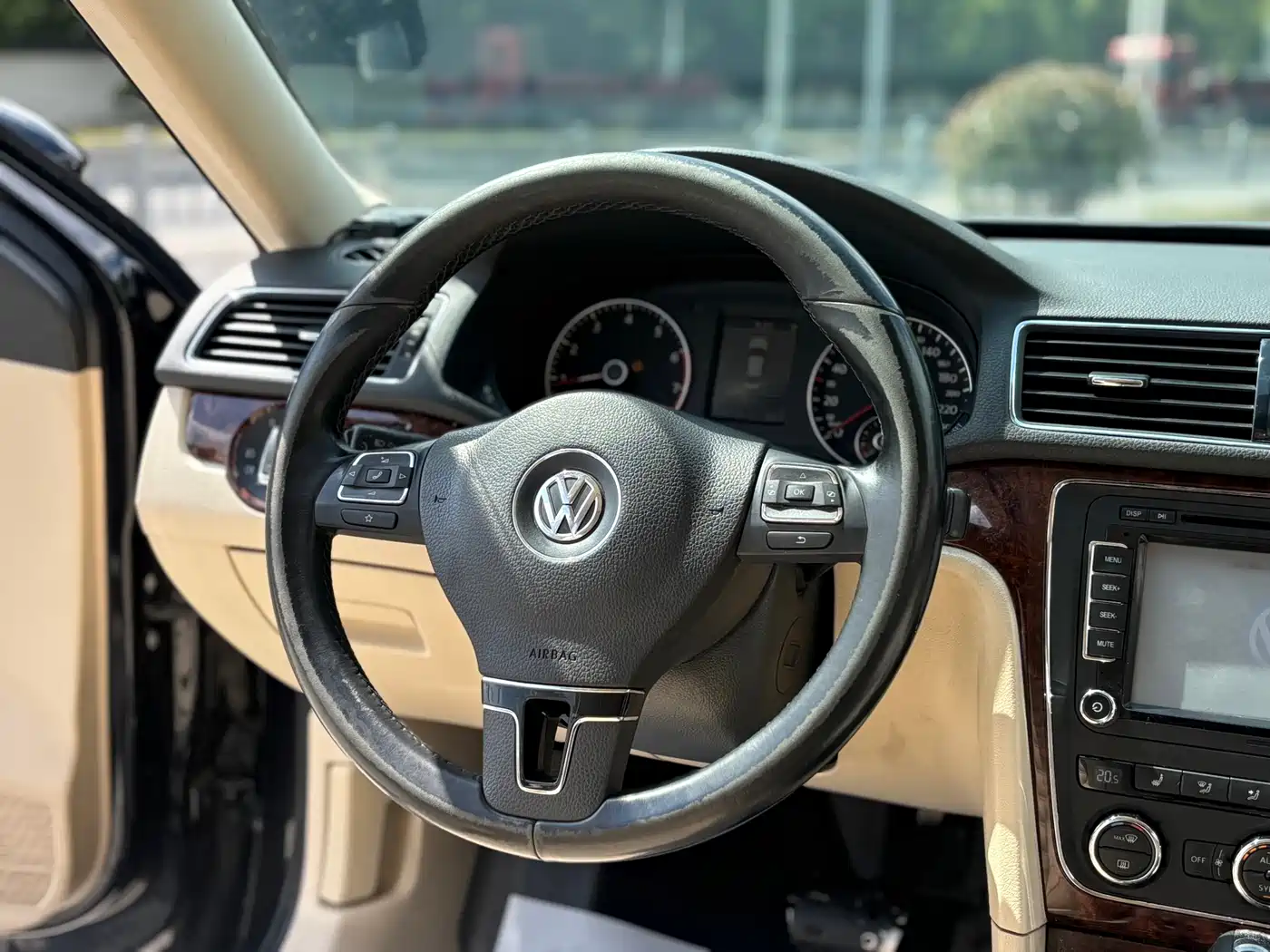 Volkswagen Passat 2013 1.8TSI DSG Yuzun фото 11