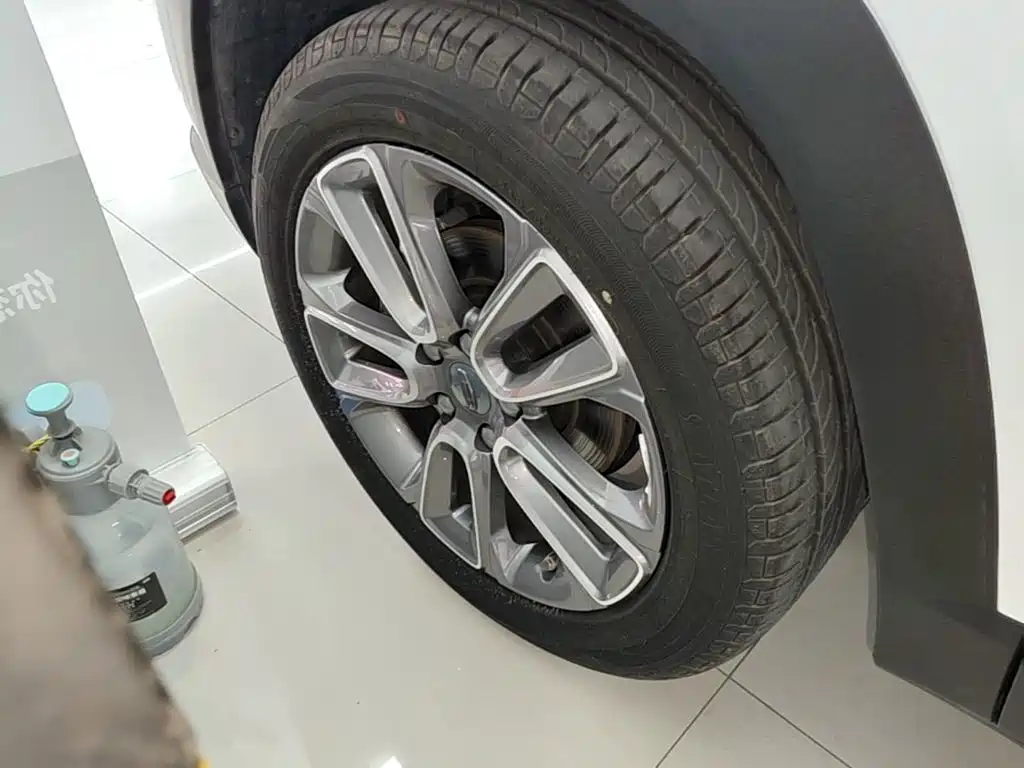 Geely ICON 2025 2026 Chocolate 1.5TD Pure Edition