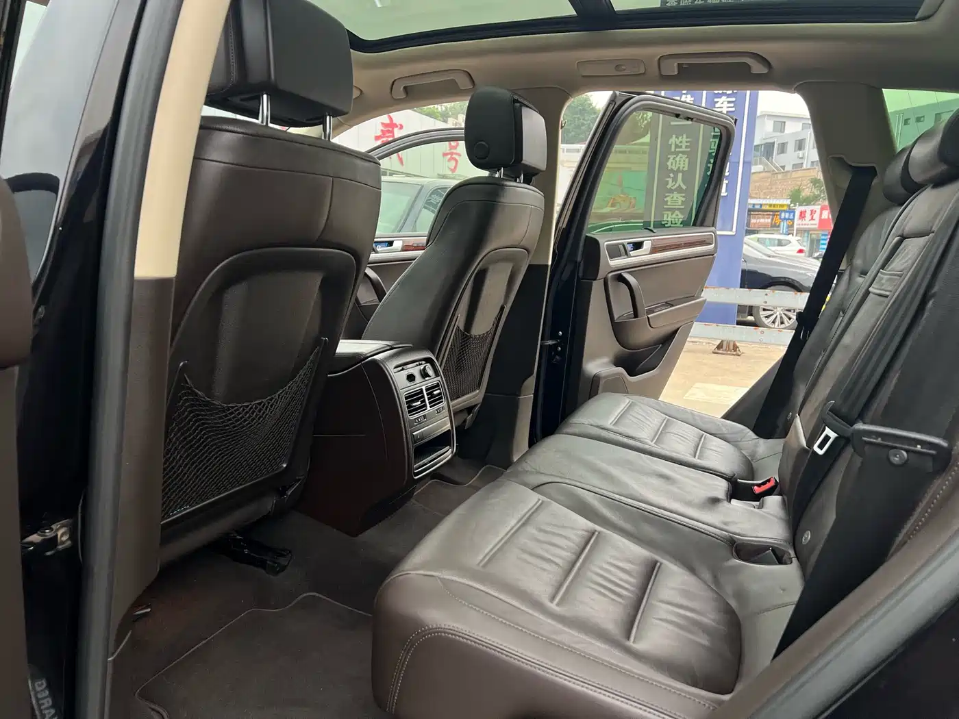 Фото 6 - Volkswagen Touareg