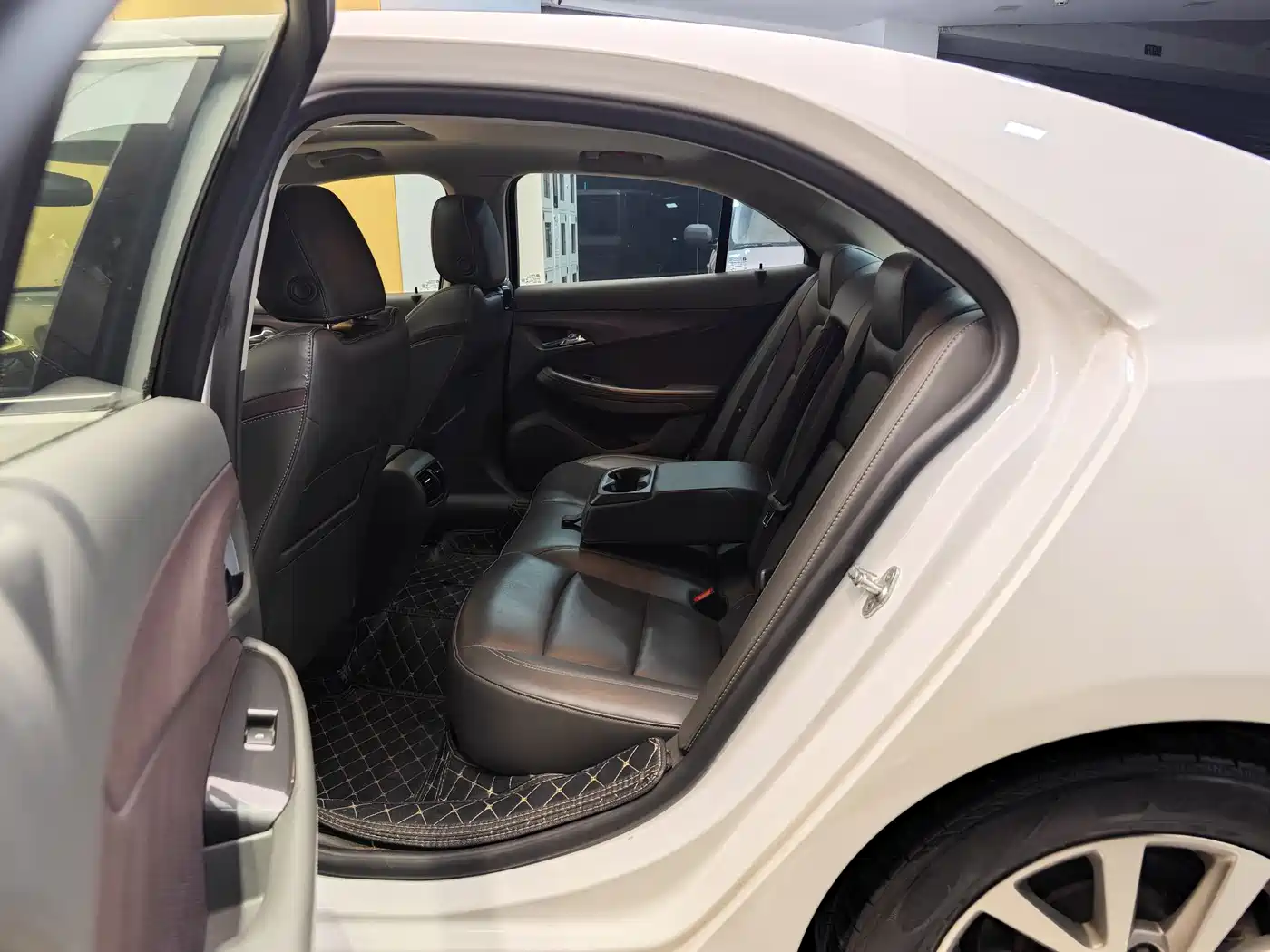 Chevrolet Malibu 2018 530T Automatic Luxury Edition фото 21