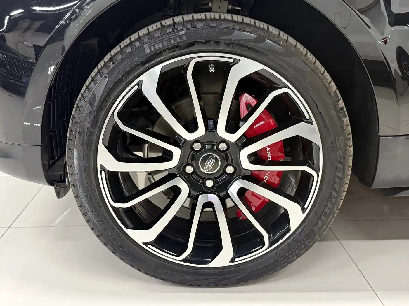 Land Rover Range Rover Sport 2019 3.0 SC V6 Special Edition фото 5