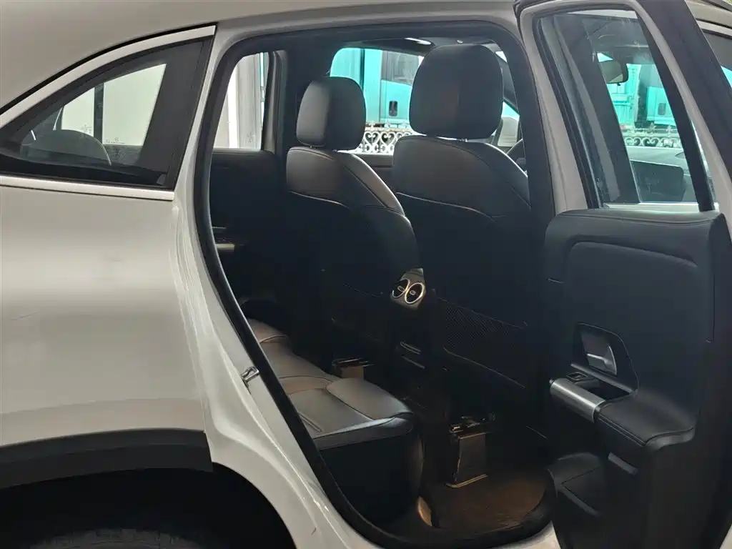 Mercedes-Benz GLA 2023 2023 GLA 220
