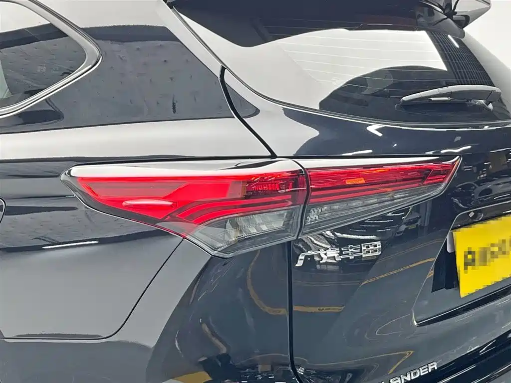 Toyota Highlander 2024 2.5L Smart Hybrid 2WD Elite 7-seater фото 10