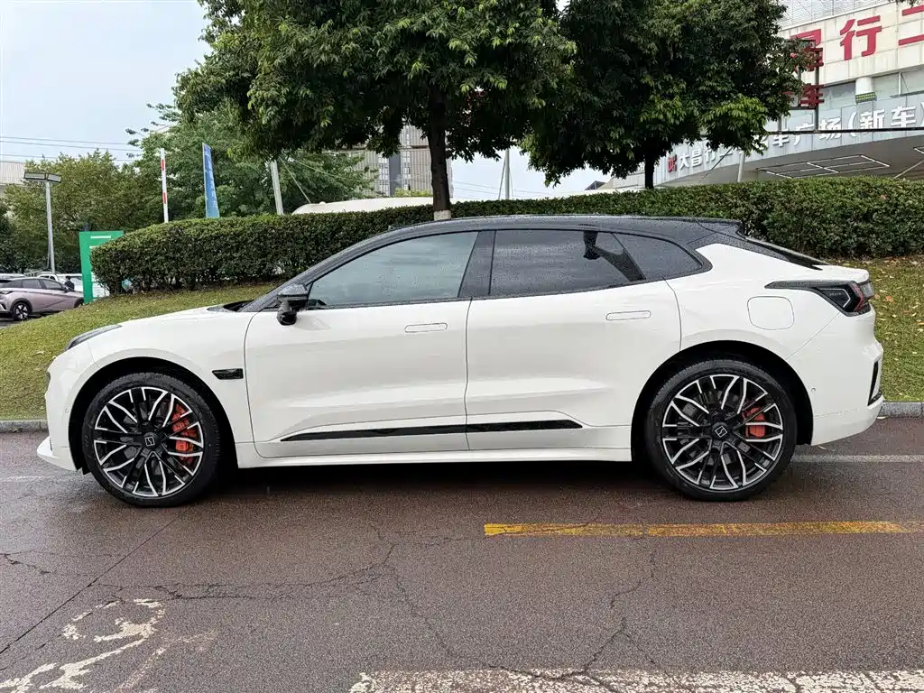 ZEEKR EXTREME KRYPTON 001