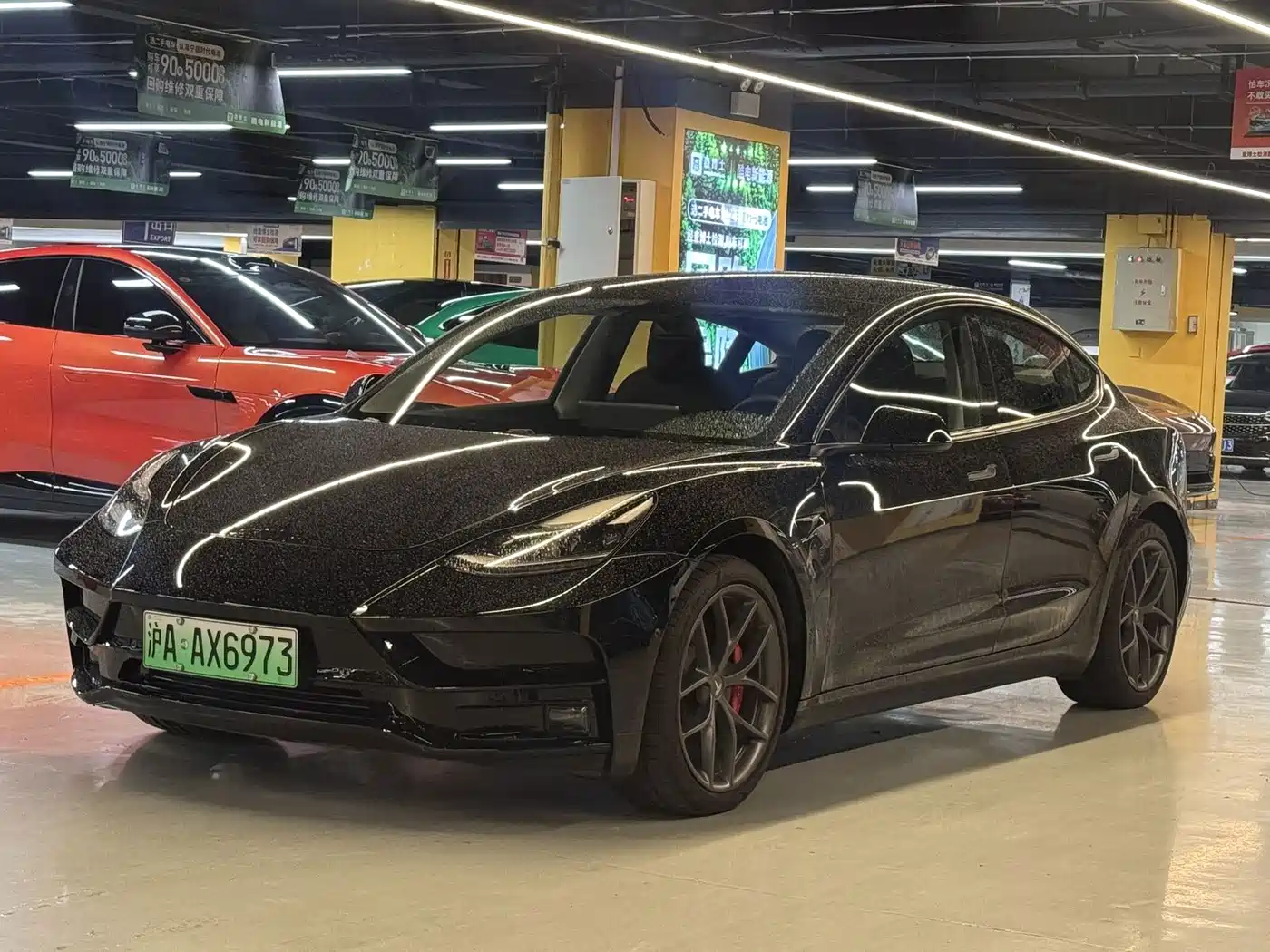 Фото 1 - Tesla Model 3
