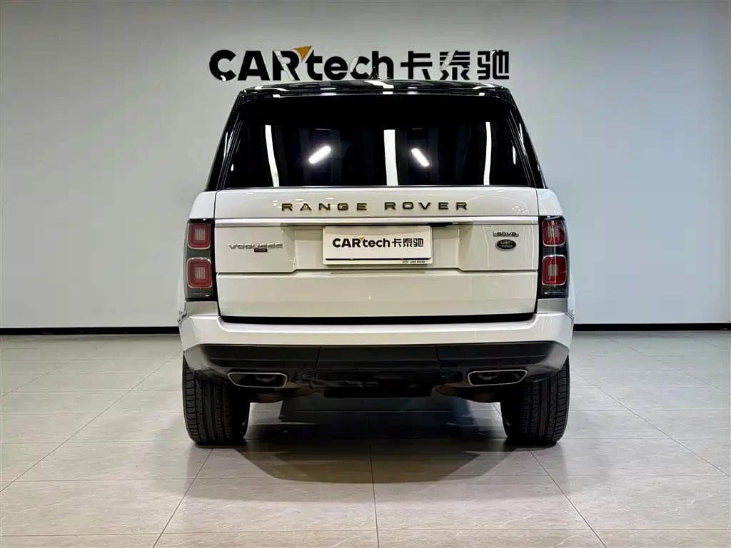 Land Rover Range Rover 2021 3.0 L6 Heritage Extended Classic Edition фото 6