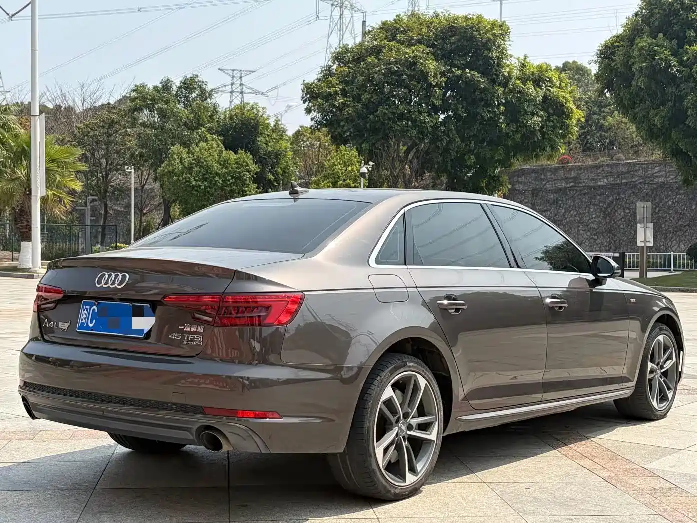 Audi A4L 2017 45 TFSI quattro Style Edition фото 9