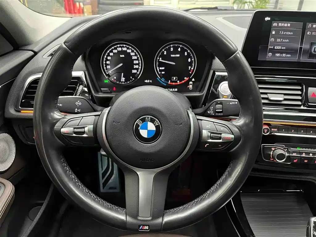 BMW 1-SERIES