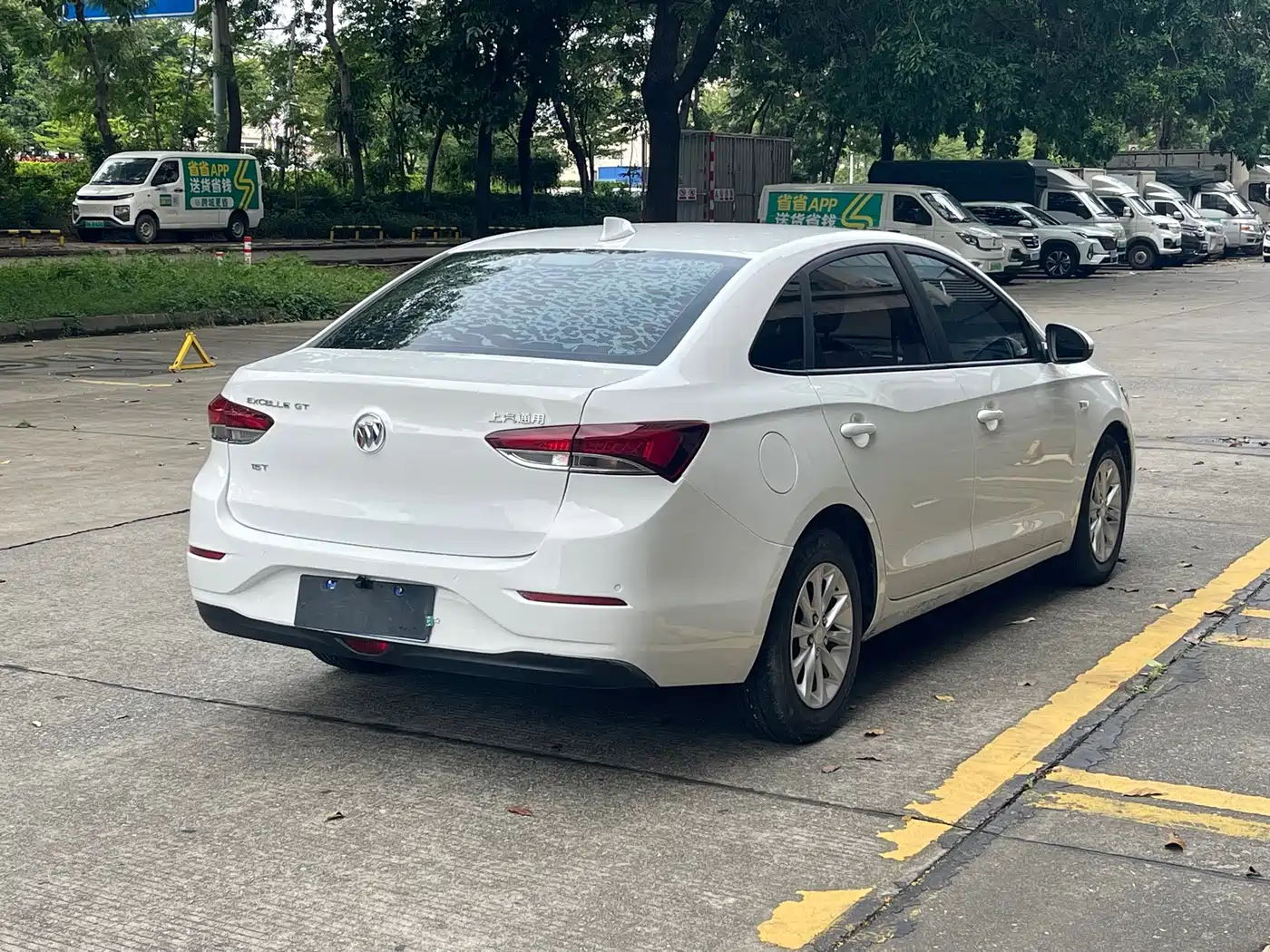 Photo 12 - Buick Excelle