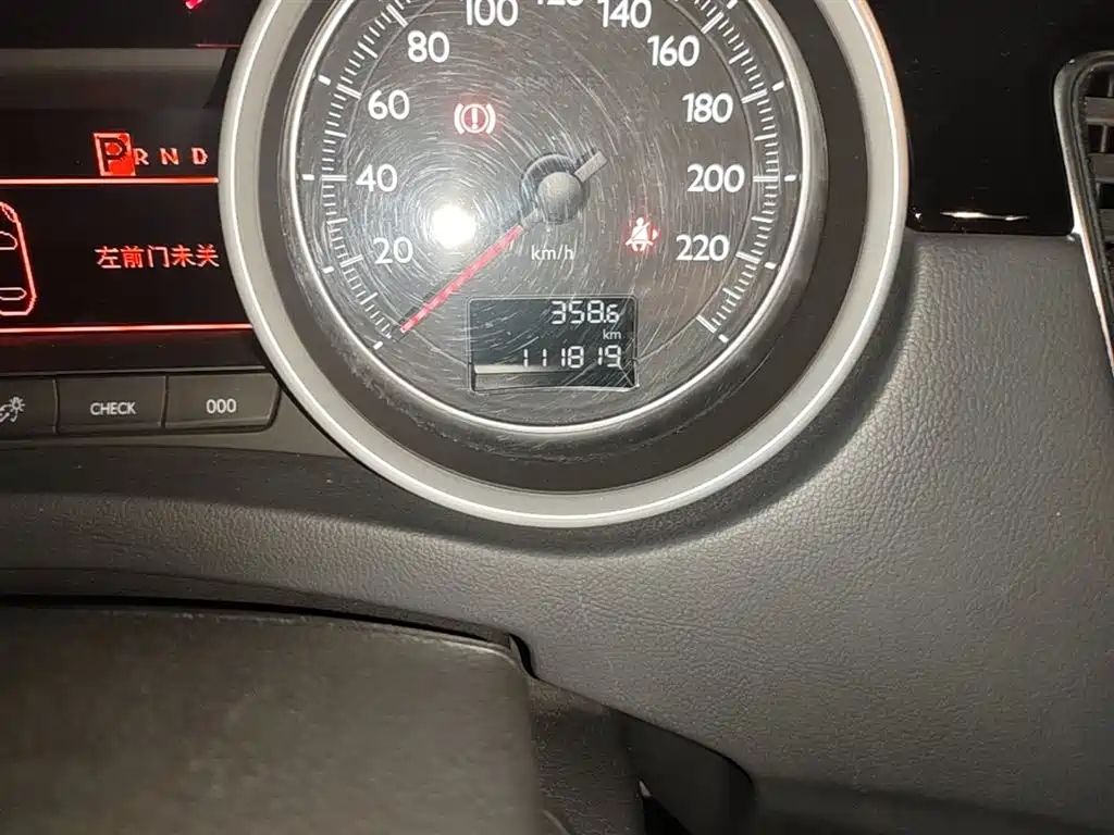 Peugeot 508 2015 1.6THP Auto Excellence Edition фото 19
