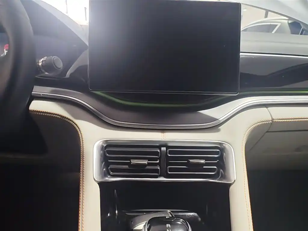 BYD Song PLUS PHEV 2021 DM-i 110KM Flagship PLUS фото 13
