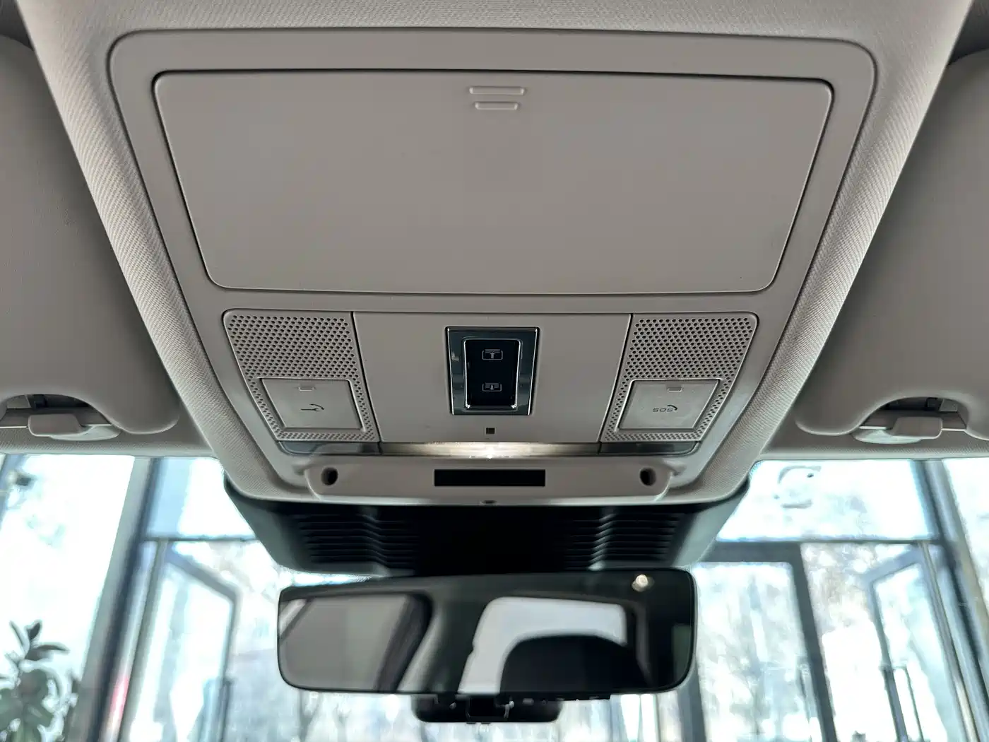 Land Rover Discovery Sport 2024 Luxury Custom Edition фото 12