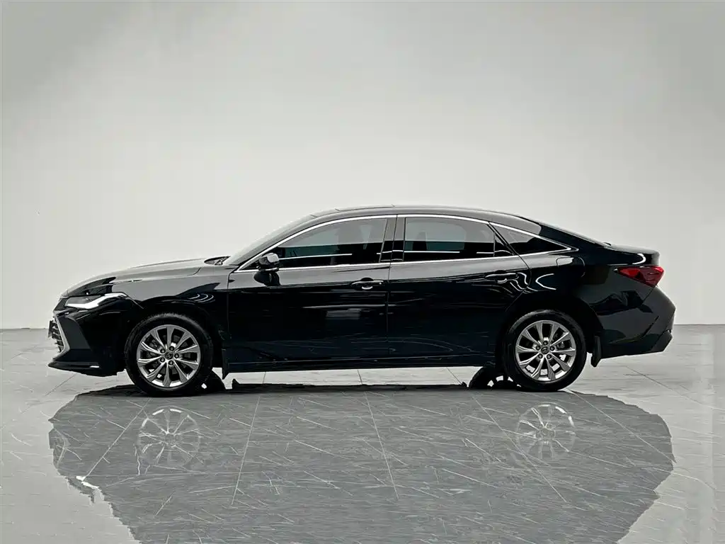 Toyota Avalon 2024 Model 2.0L Progressive Edition фото 3