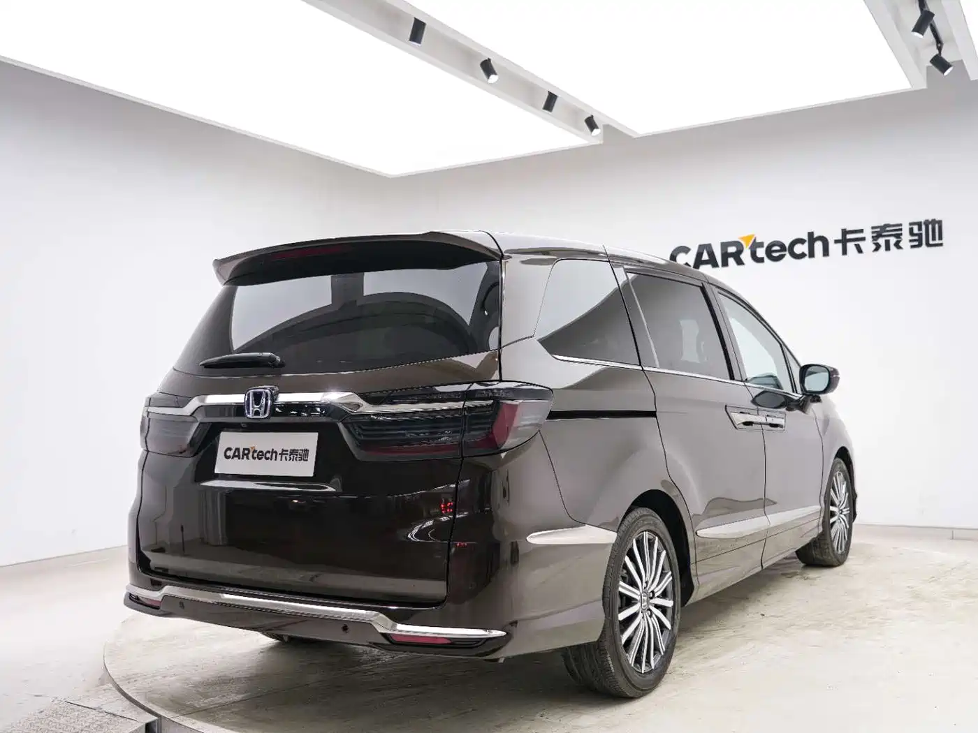 Honda Elysion 2023 2022 2.0L e:HEV Luxury
