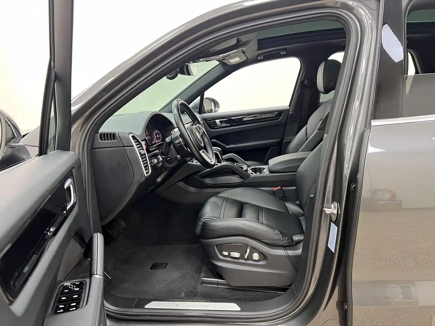 Porsche Cayenne 2019 Cayenne 3.0T фото 9