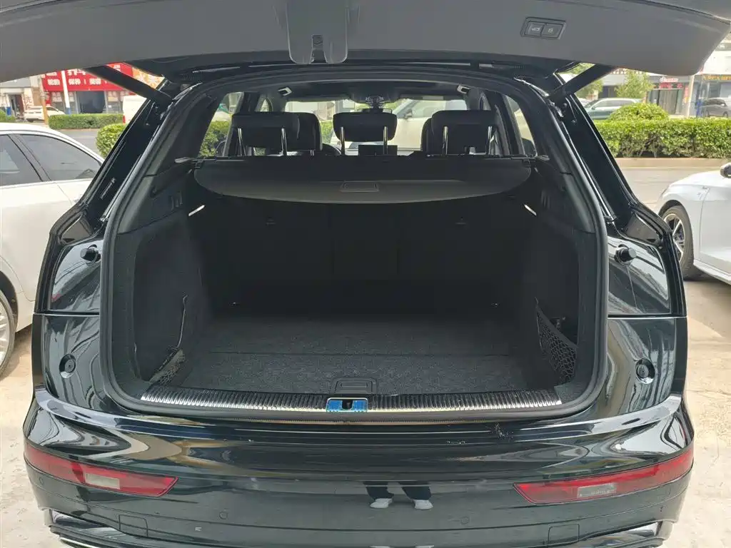 Audi Q5L 2023 40T Luxury Dynamic фото 16