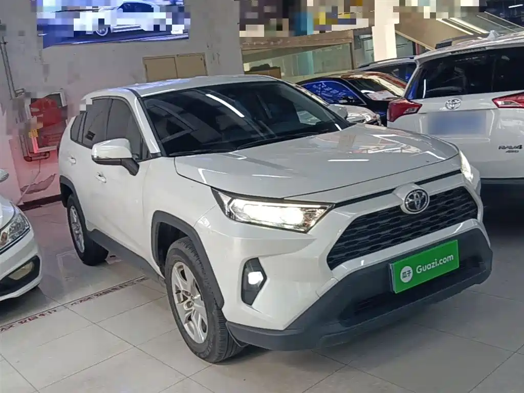Toyota RAV4 Rongfang 2024 2.0L CVT FWD Urban Edition фото 4