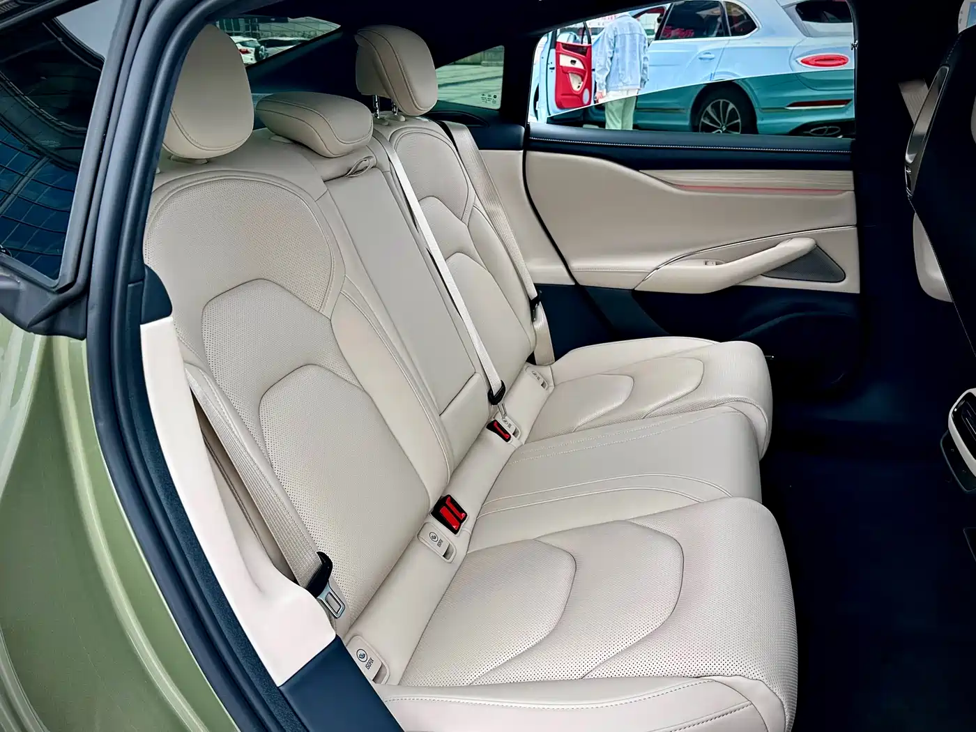 XIAOMI CAR XIAOMI SU7