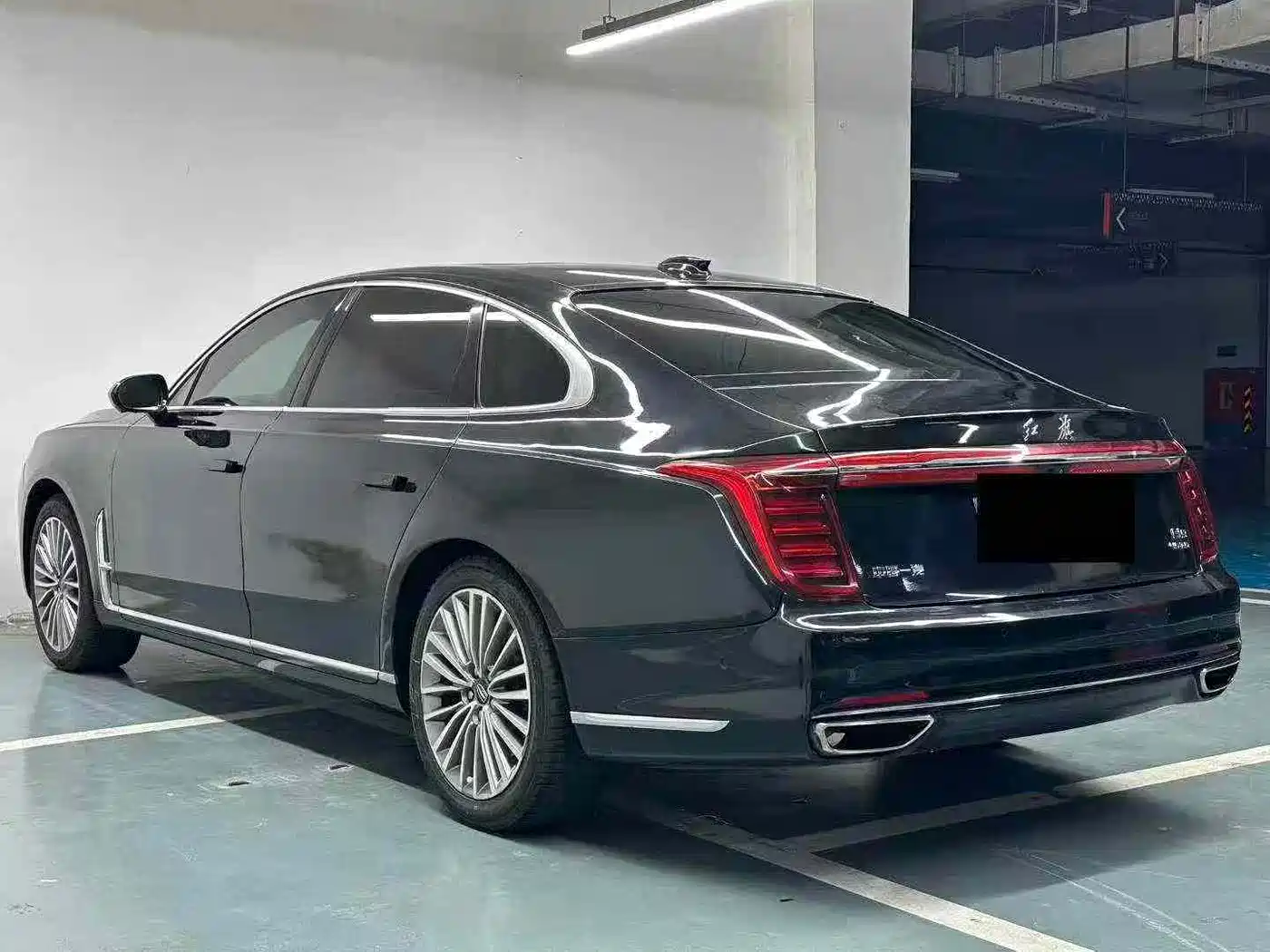  HONGQI H9
