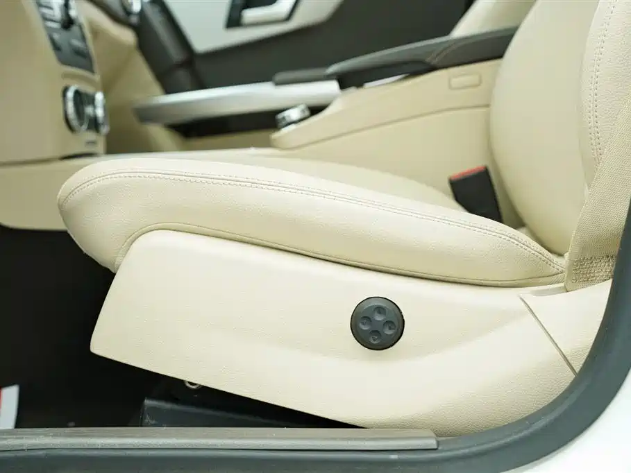 Mercedes-Benz GLK-Class 2015 GLK 300 4MATIC Fashion Ultimate Edition фото 13