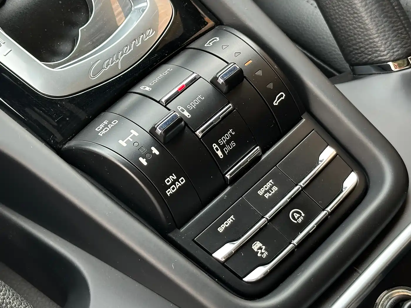 Porsche Cayenne 2015 Cayenne 3.0T фото 28