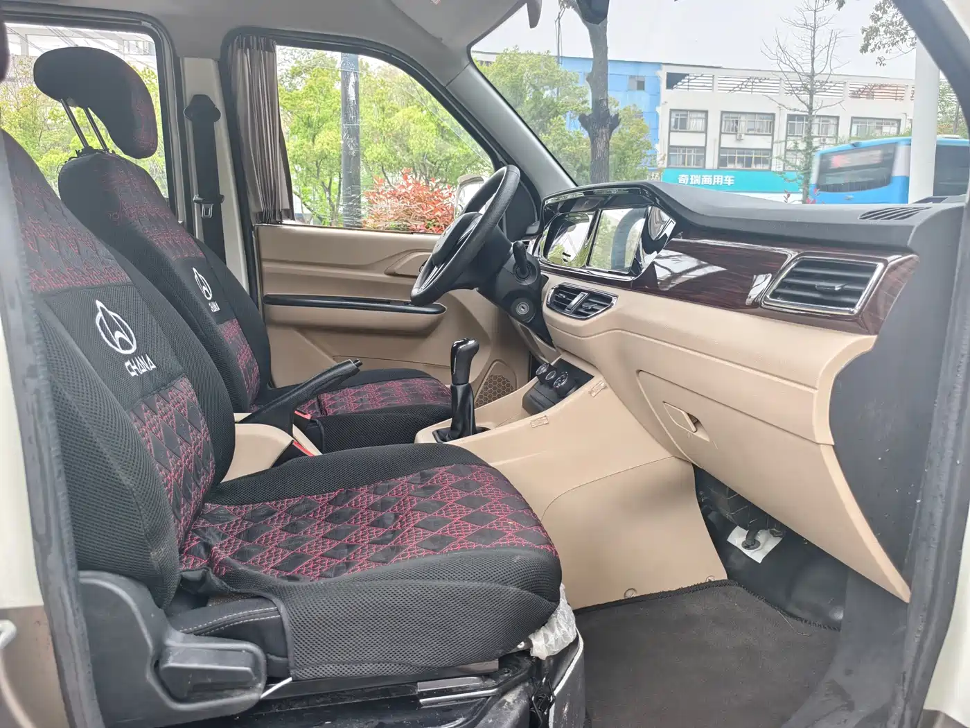 CHANGAN CROSS STAR V5