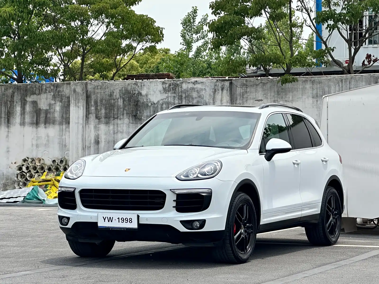Фото 1 - Porsche Cayenne