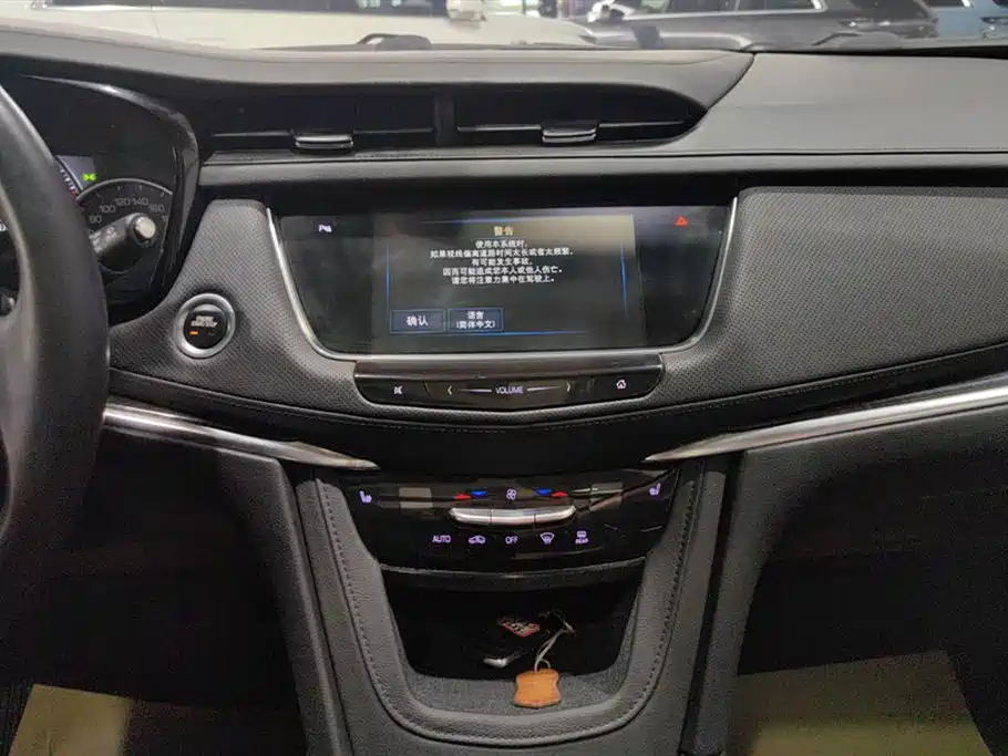 Cadillac XT5 2018 25T Luxury фото 13
