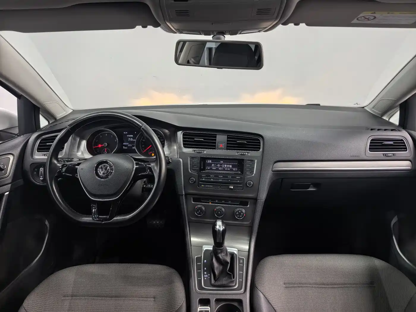 Volkswagen Golf 2015 1.4TSI Automatic Comfort фото 10