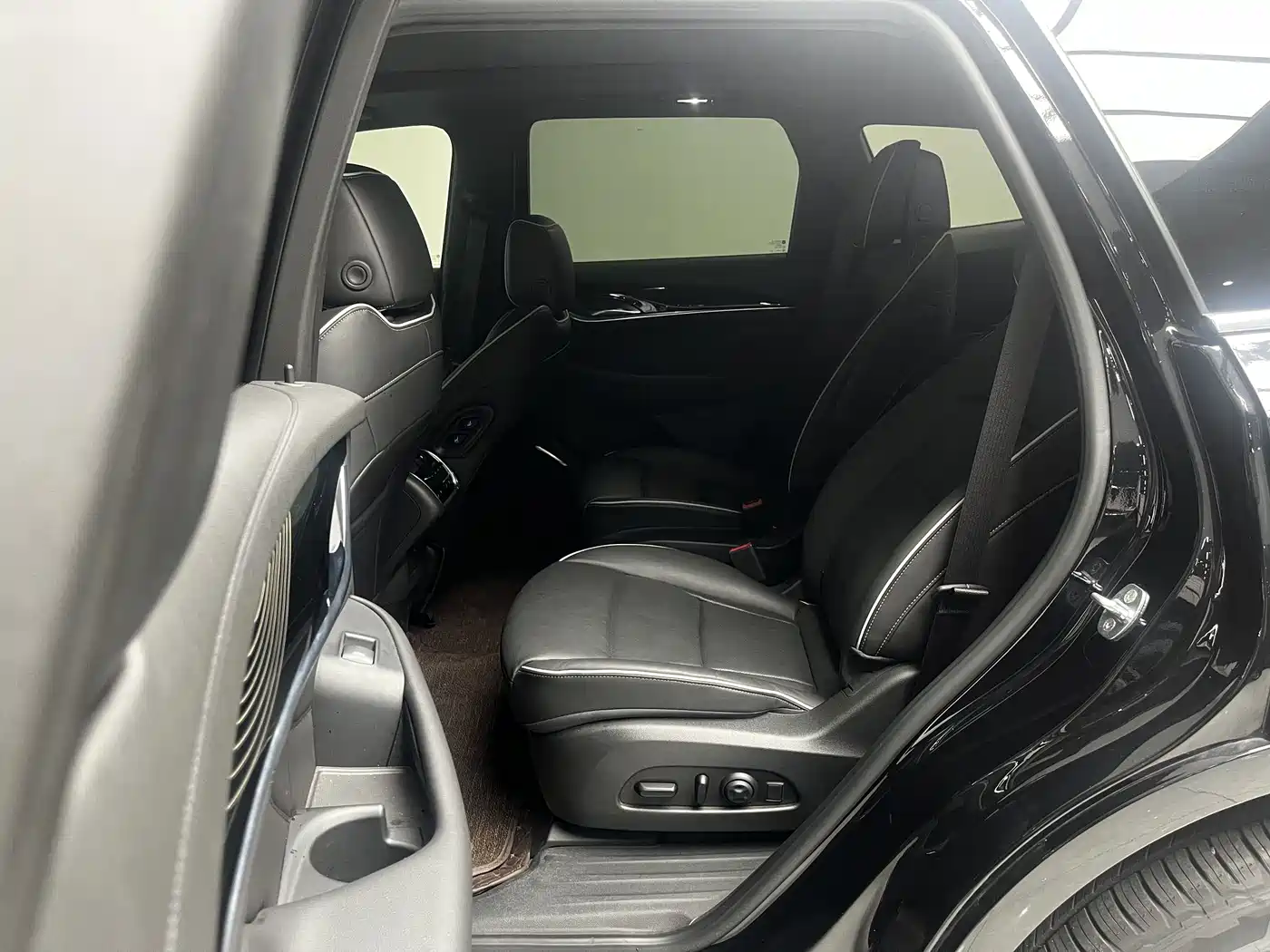 Buick Enclave 2024 2022 652T AWD Premium Flagship 6-Seater