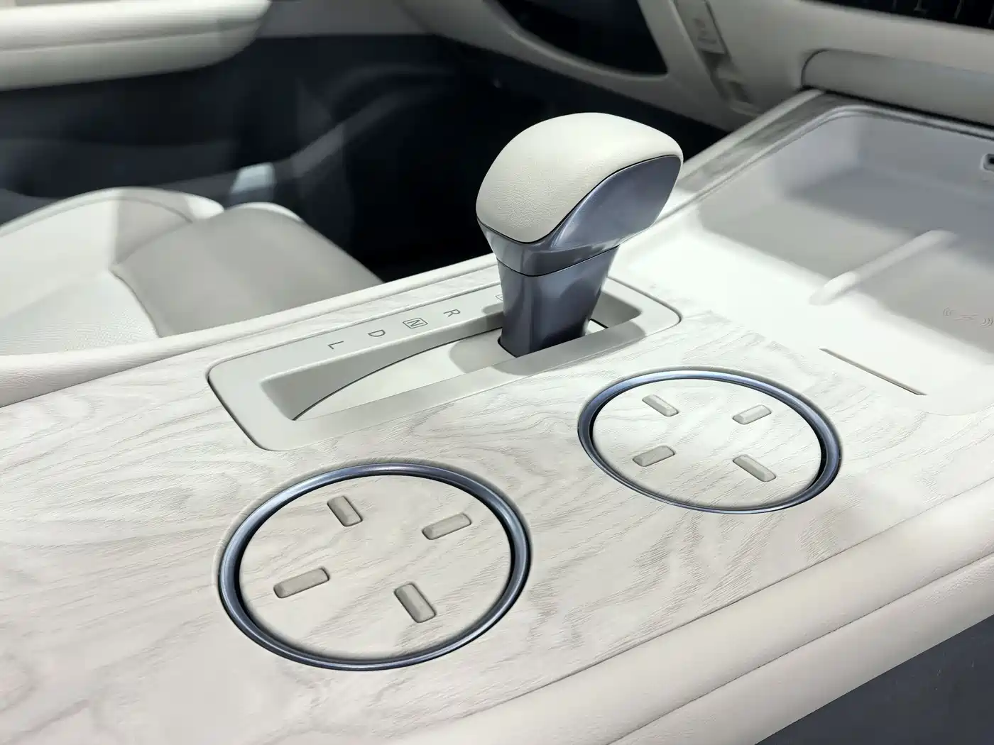 Nissan Teana 2026 2.0T Premium Edition фото 16