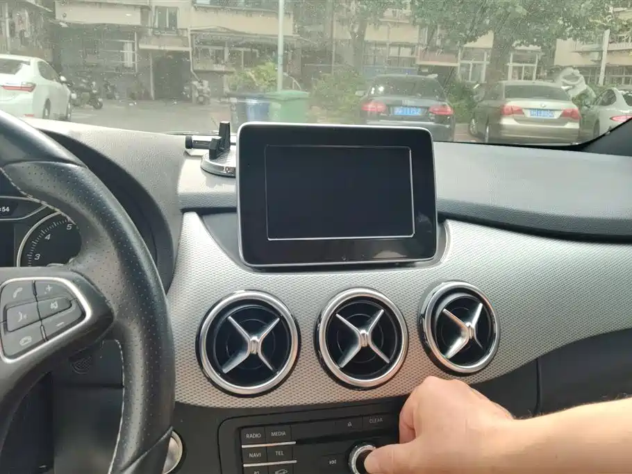 Mercedes-Benz B-Class 2015 B 200 Dynamic фото 13