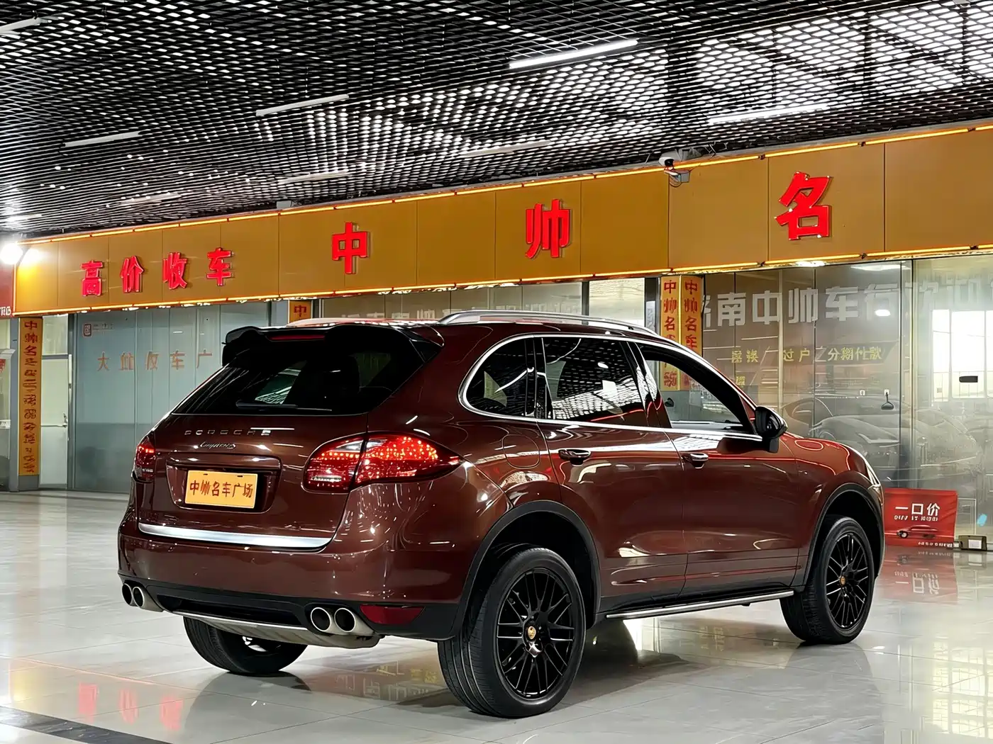 Porsche Cayenne фото 4