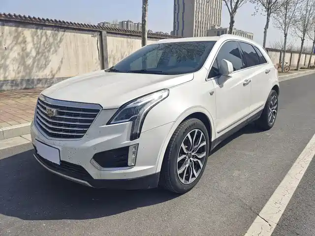 CADILLAC XT5